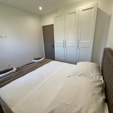 Bella Costa Penthouse Apartment